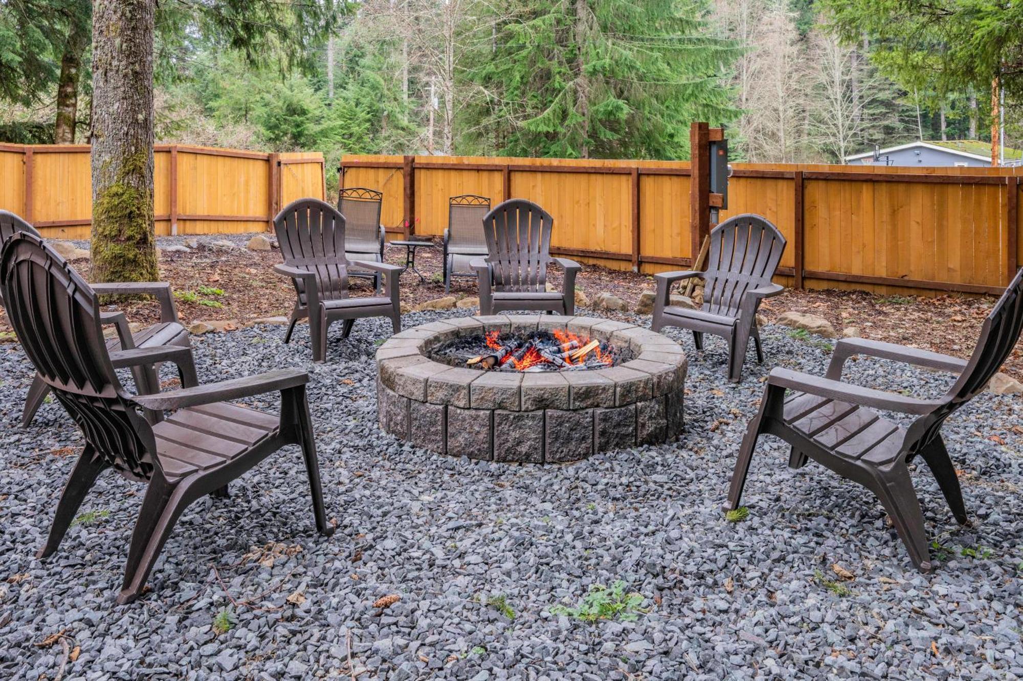 Mt. Rainier Cabin W/Hot Tub Ashford Zewnętrze zdjęcie