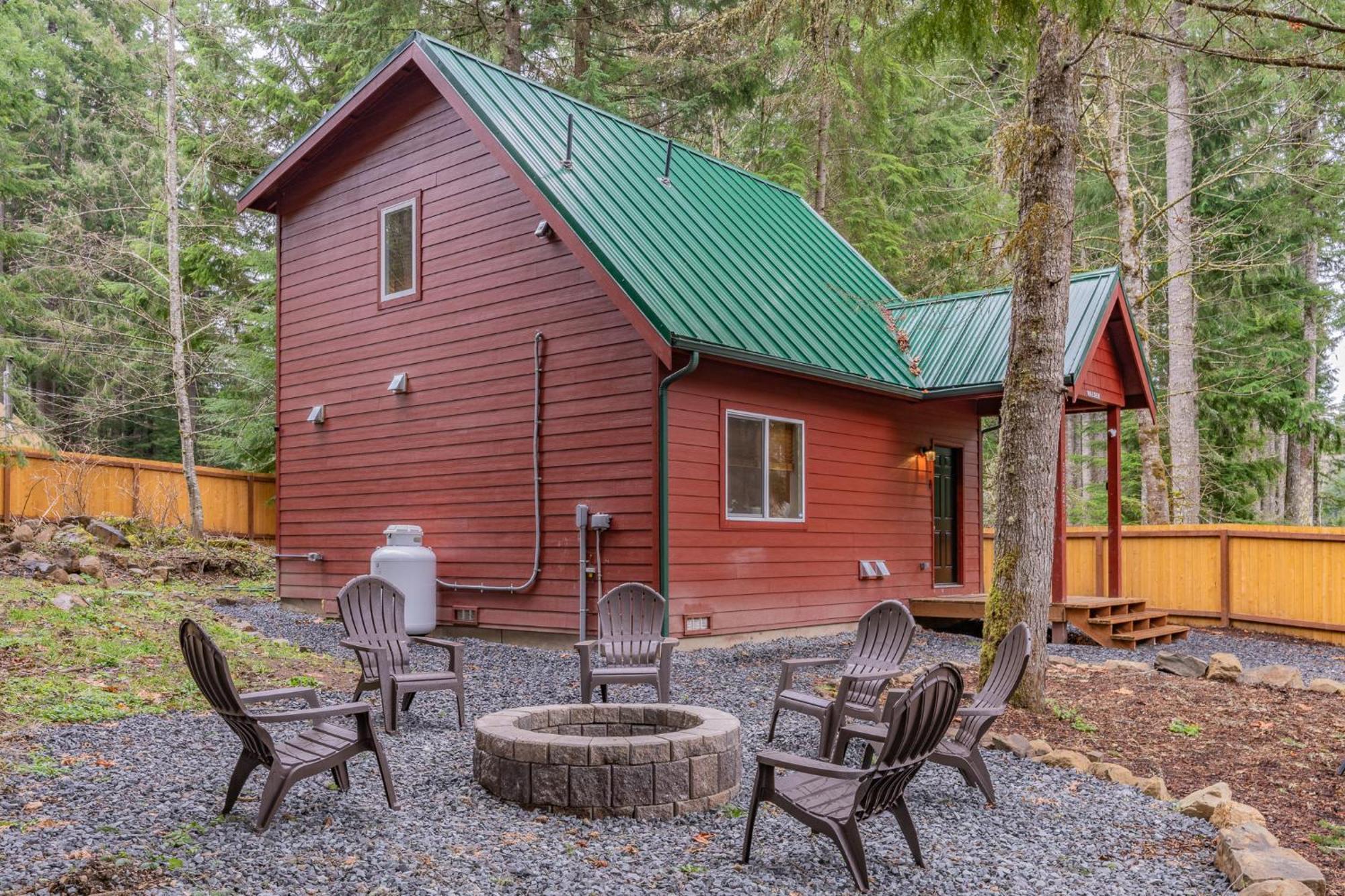 Mt. Rainier Cabin W/Hot Tub Ashford Zewnętrze zdjęcie